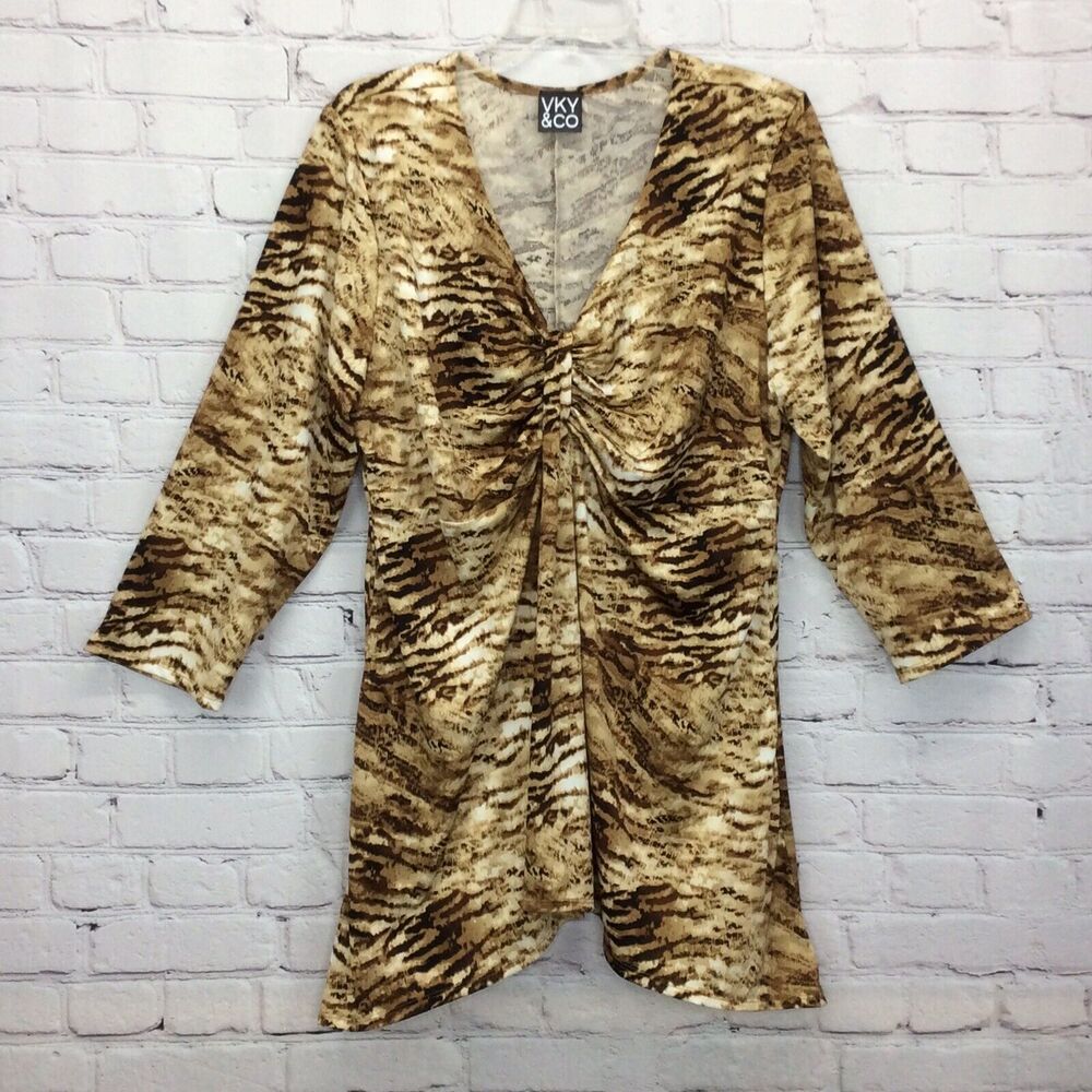VKY & CO Women's Top Size 3x Animal Print Tunic Asymmetrical Hem V-Neck Ruching